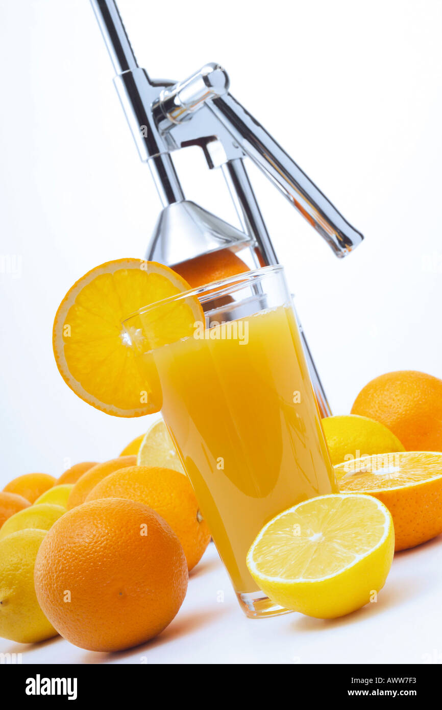 Fruit press and oranges Stock Photo Alamy