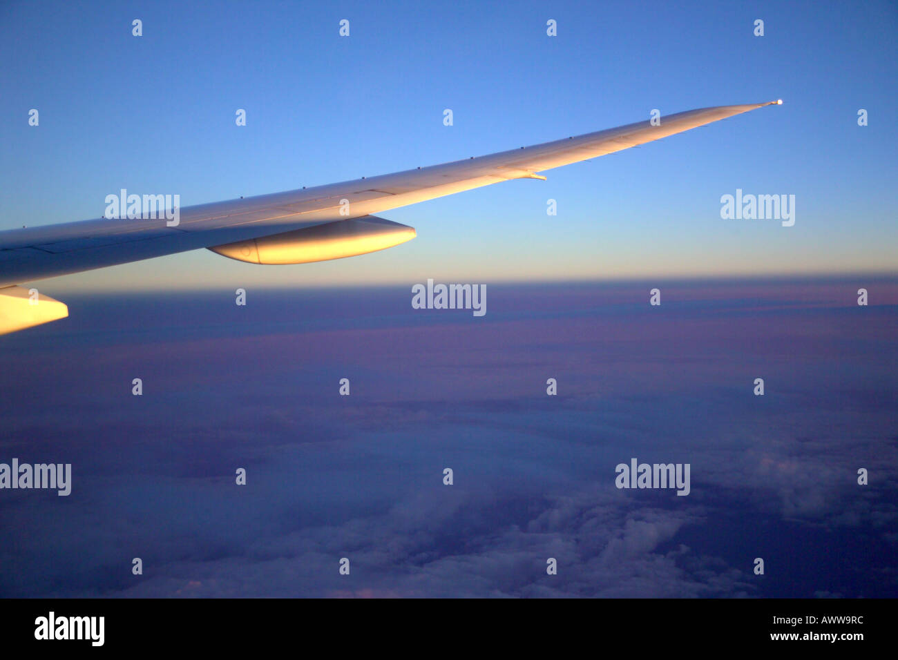 Aircraft wing hi-res stock photography and images - Alamy