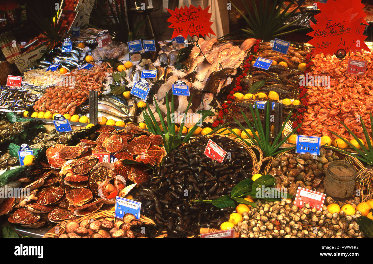 Fish market Shop in Paris Stock Photo
