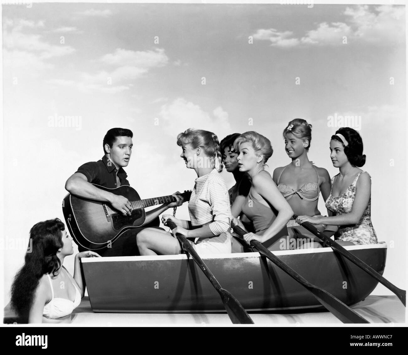 Paradise hawaiian style elvis hi-res stock photography and images - Alamy