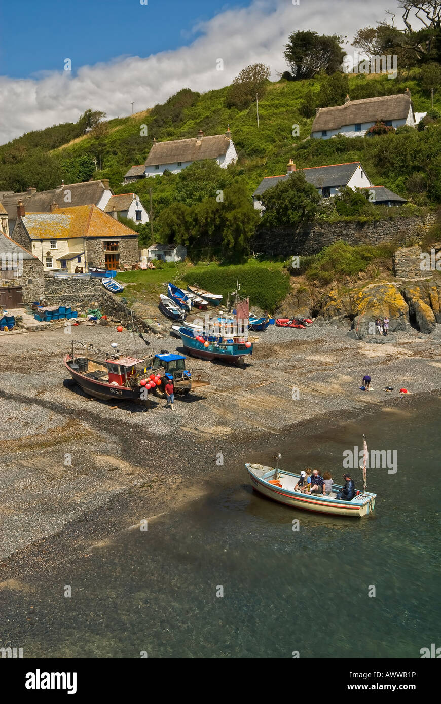 Cadgwith cove, cornwall Stock Photo Alamy