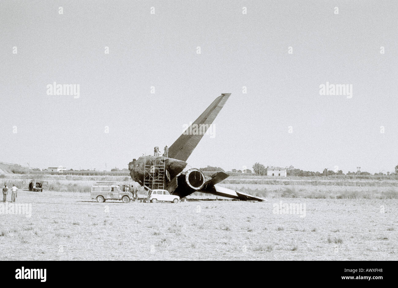 Plane crash hires stock photography and images Alamy