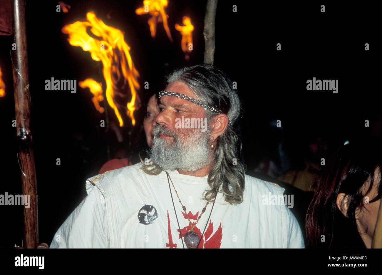 King Arthur chief Druid, summer solstice at Stonehenge Stock Photo Alamy