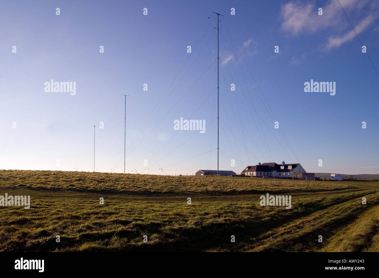 dh Decca Navigation Station DOUNBY ORKNEY Radio transmitter masts for nautical position fixing Stock Photo