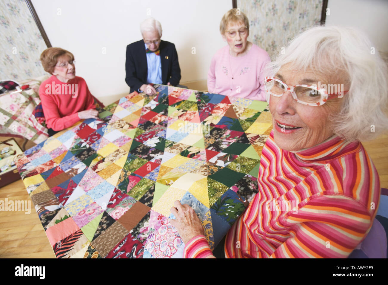 Seniors at a quilting bee Stock Photo Alamy