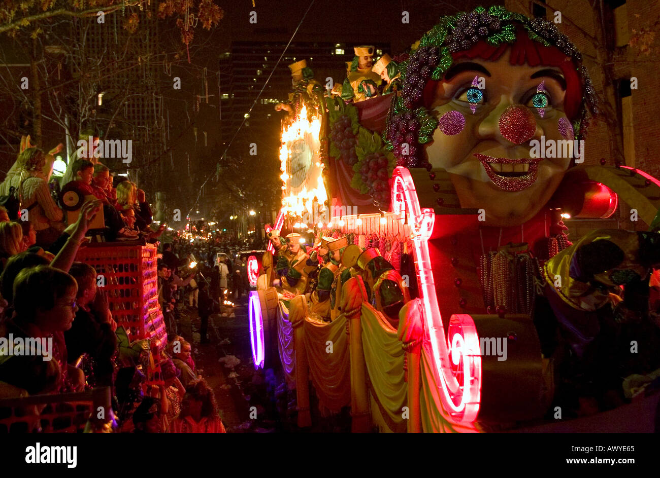 mardi gras stands on st charles