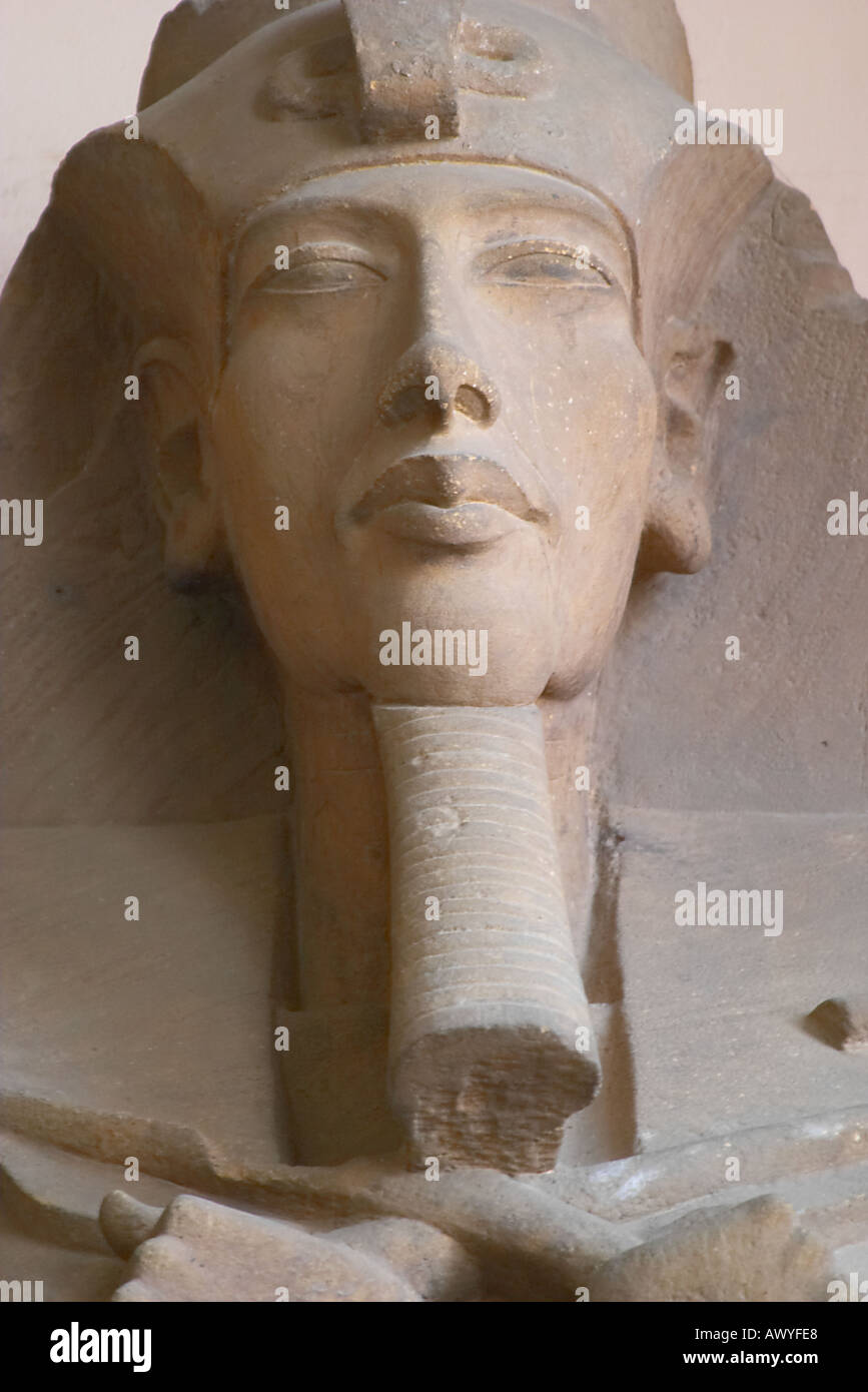 Akhenaten Egyptian Pharaoh Stock Photo Alamy