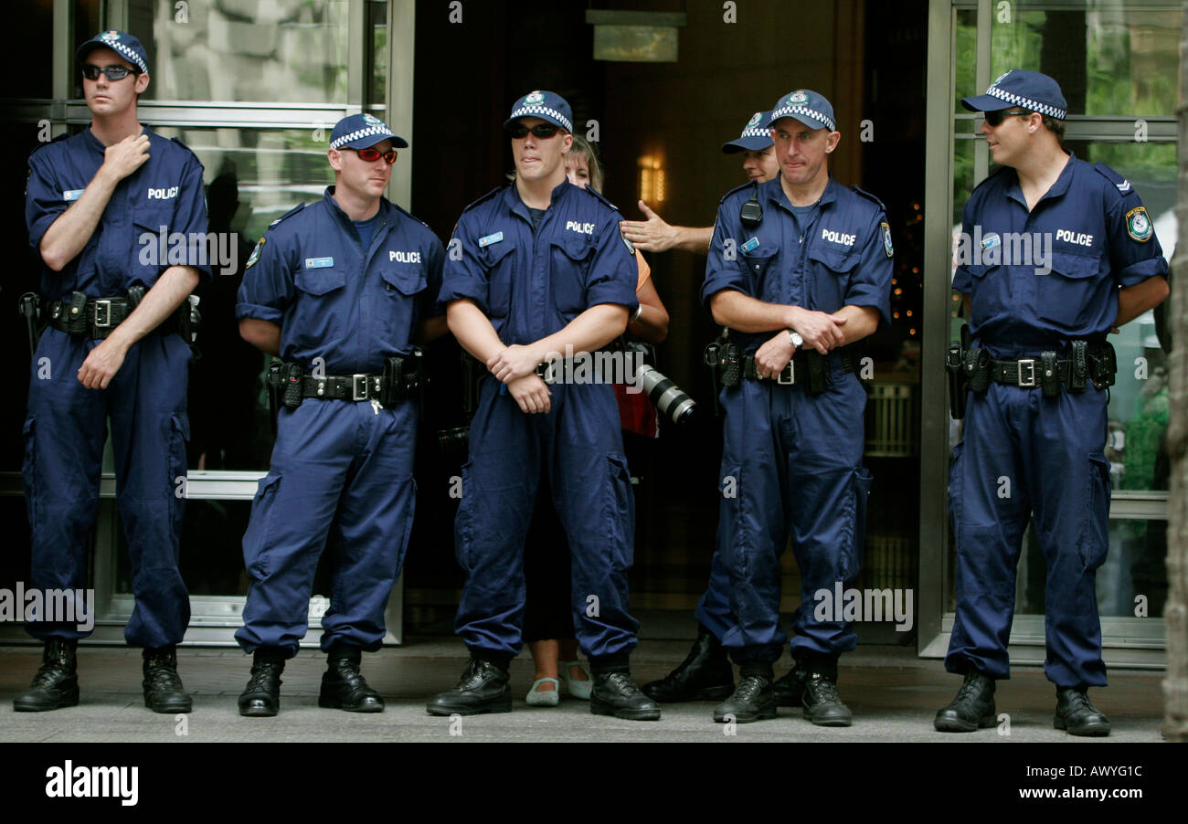 Special Force Policemen in Sydney Australia Stock Photo - Alamy