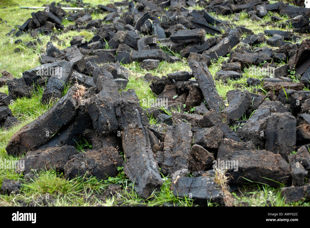 Peat bog ireland digging hires stock photography and images Alamy