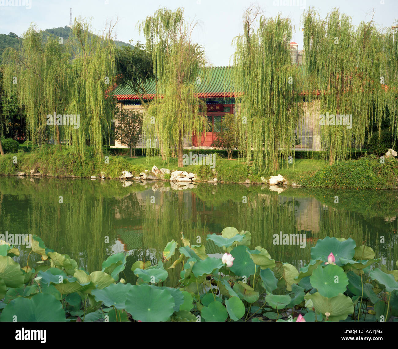 Lake in New Yuan Ming Palace in Zhuhai Stock Photo