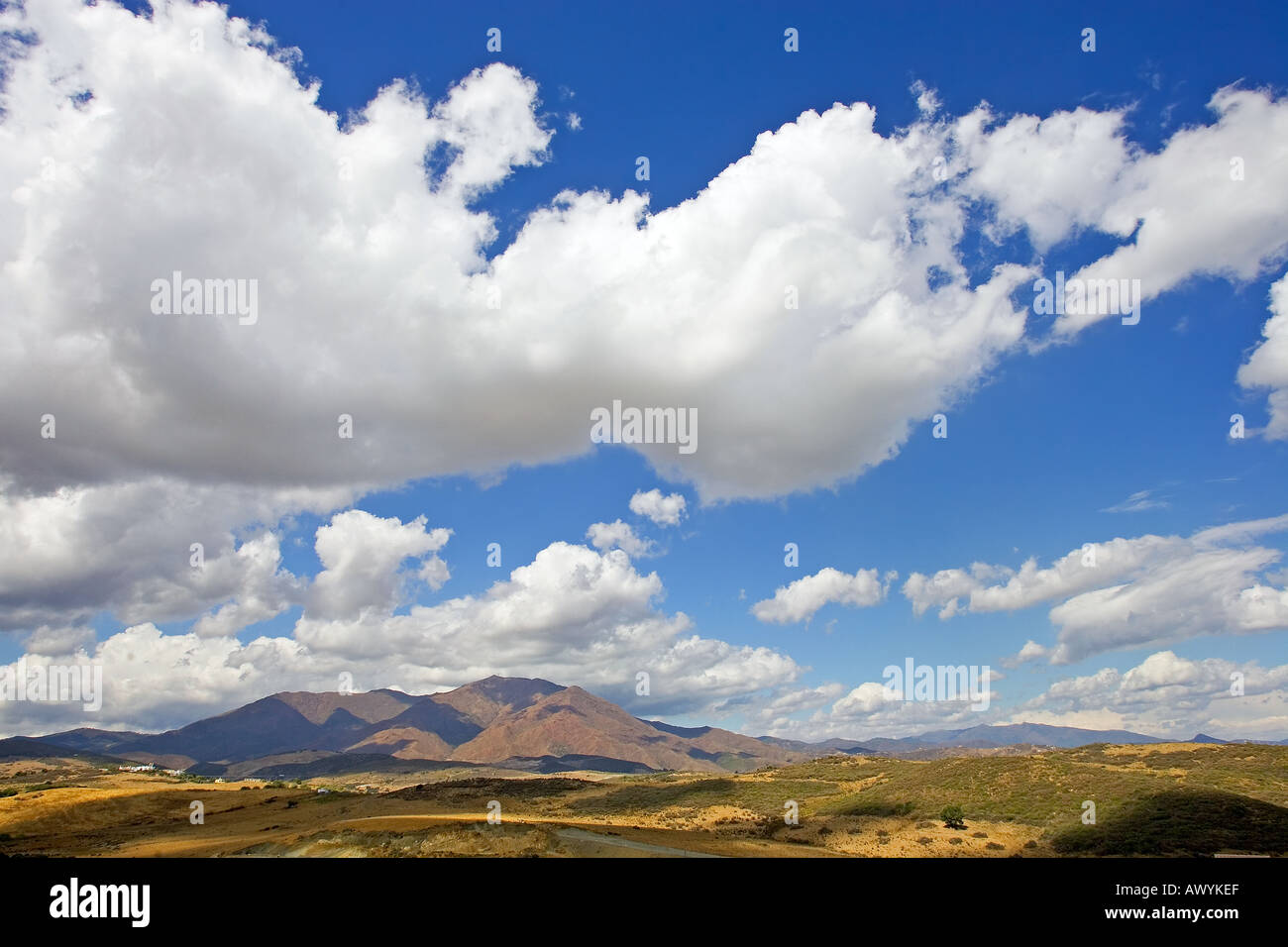 Big fluffy white clouds hi-res stock photography and images - Alamy