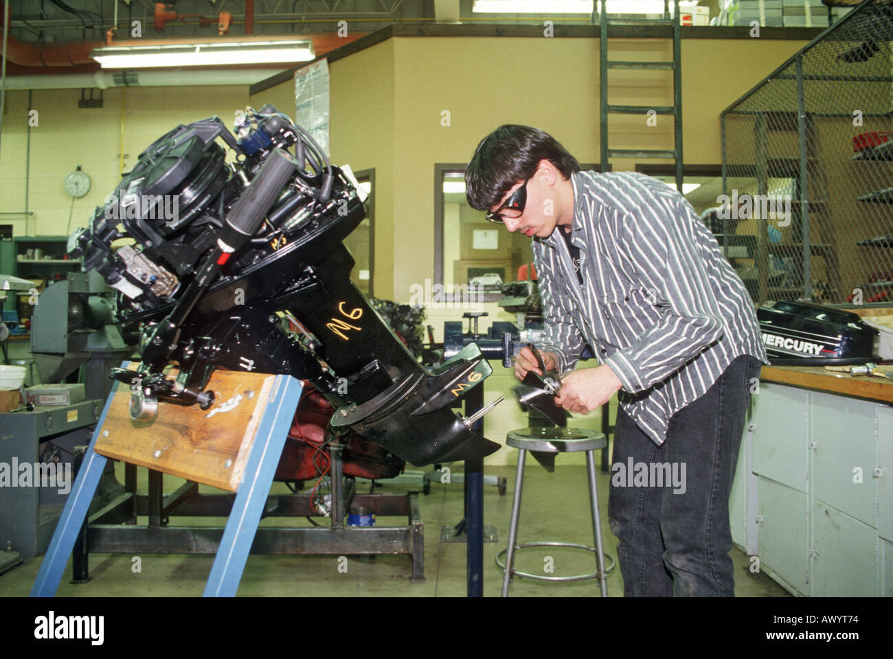 Motor boat for kids hires stock photography and images Alamy