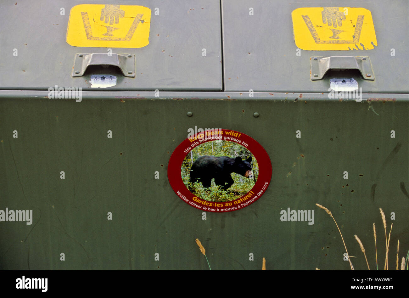 Bear proof garbage can hires stock photography and images Alamy