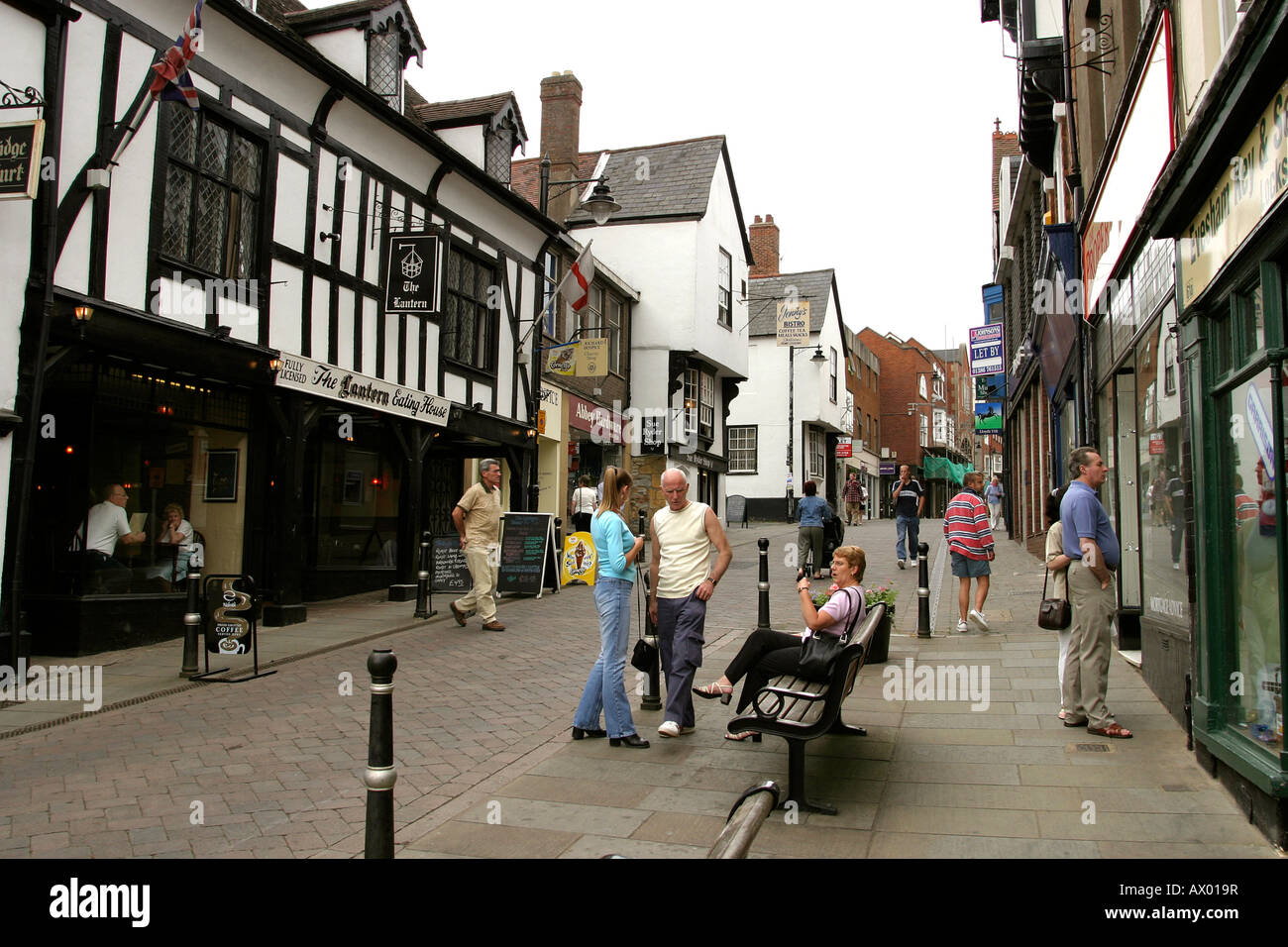 UK Worcestershire Evesham Bridge Street Stock Photo Alamy