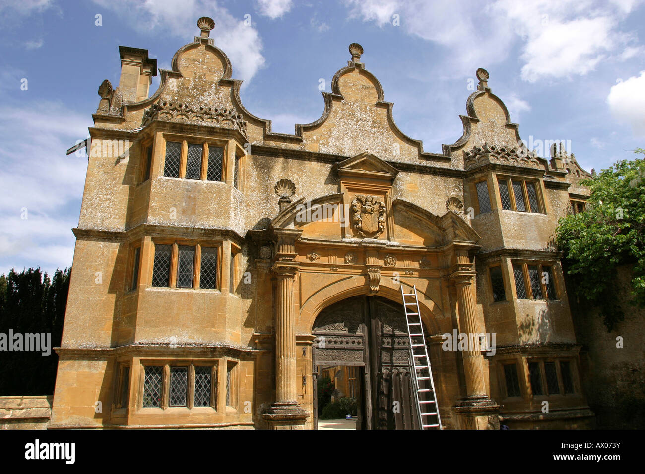 Gate house gatehouse entrance hires stock photography and images Alamy