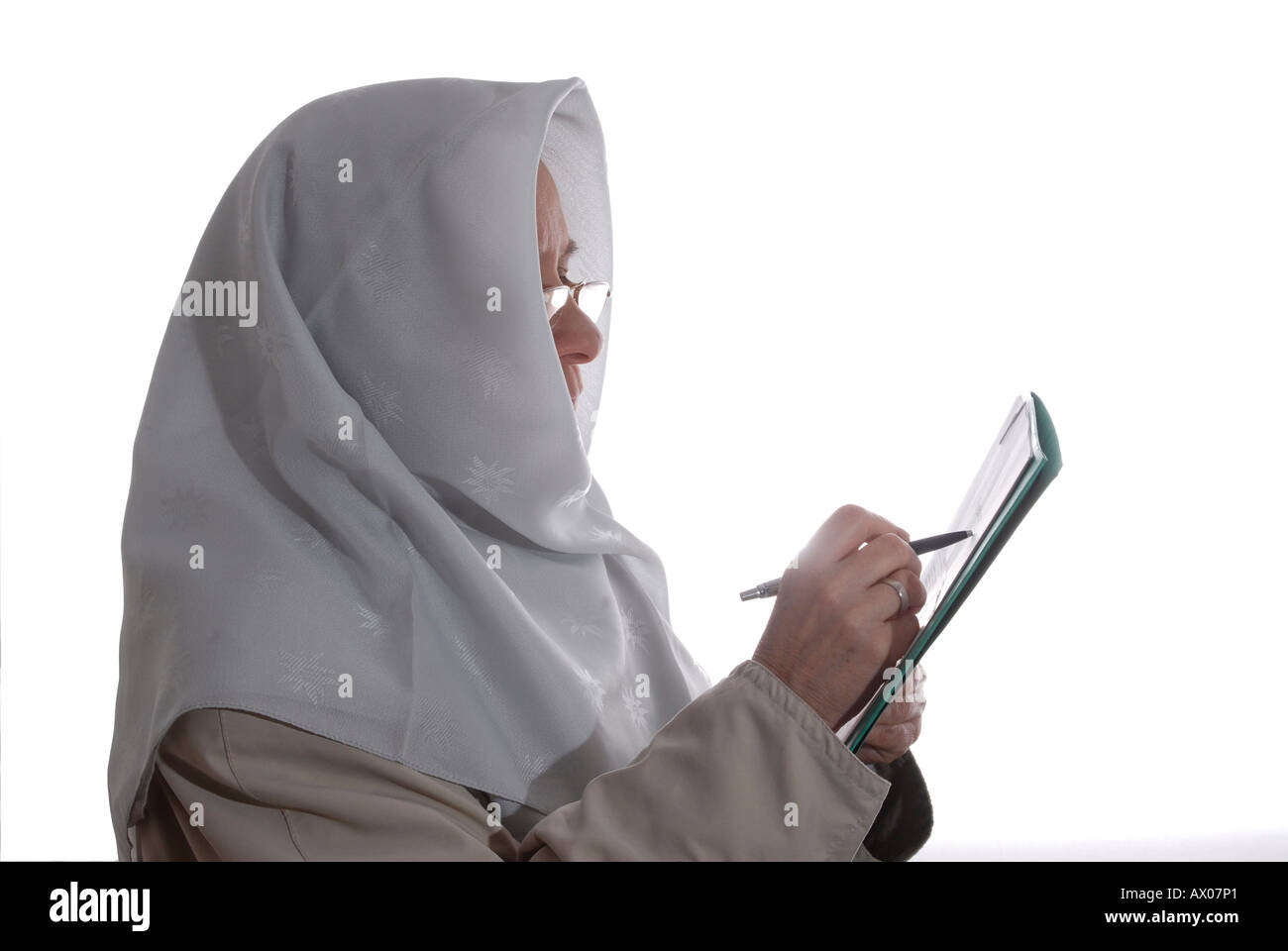 Muslima Fragebogen Einbuergerung Kopftuch Moslem Stock Photo