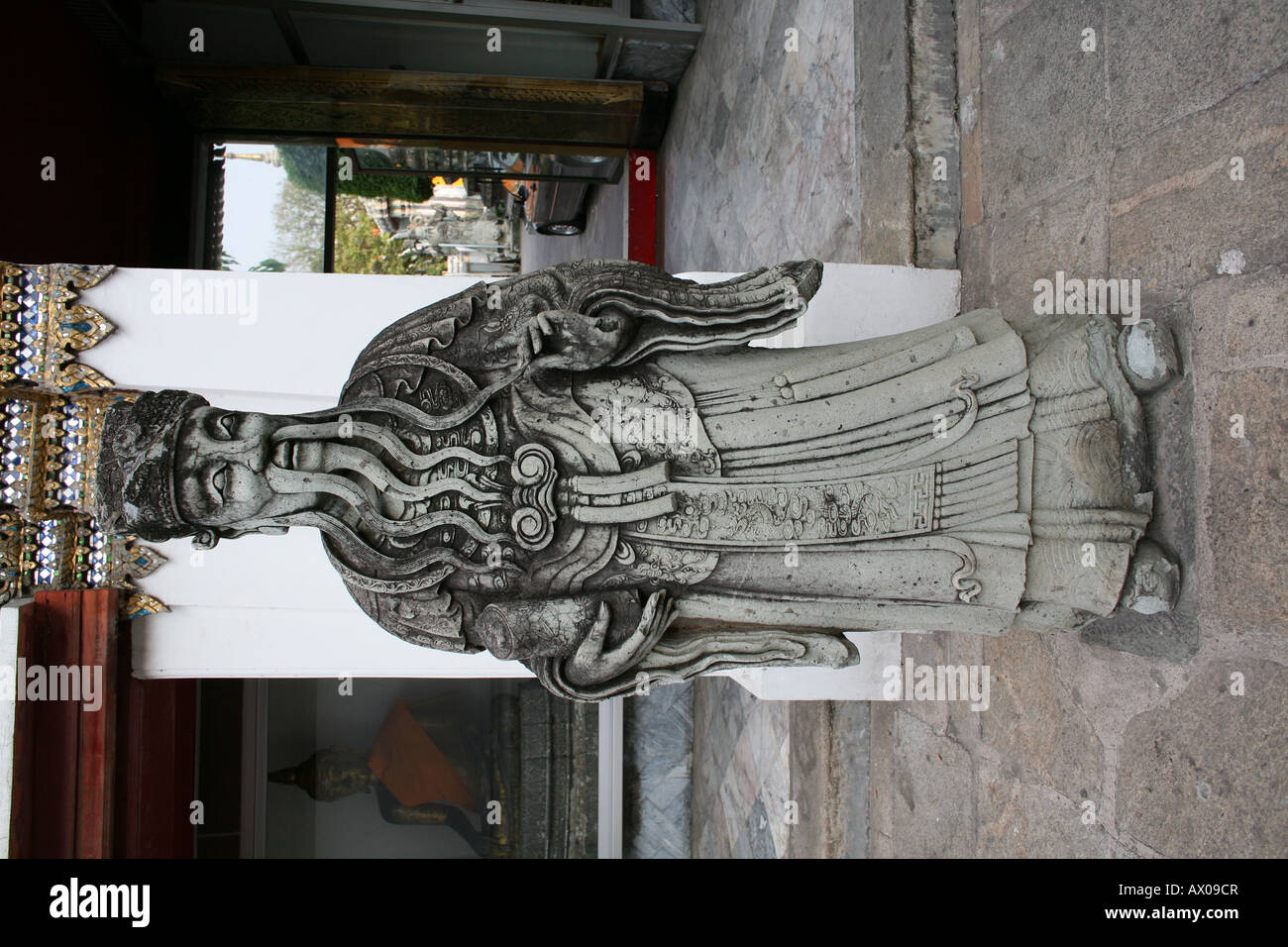 Closeup statue in stone hi-res stock photography and images - Alamy