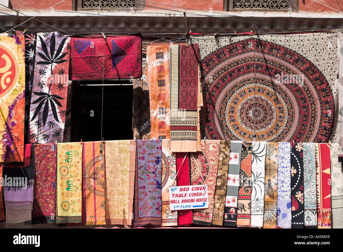 Nepal, Kathmandu, Souviner shop selling wall hangings and bed spreads Stock Photo