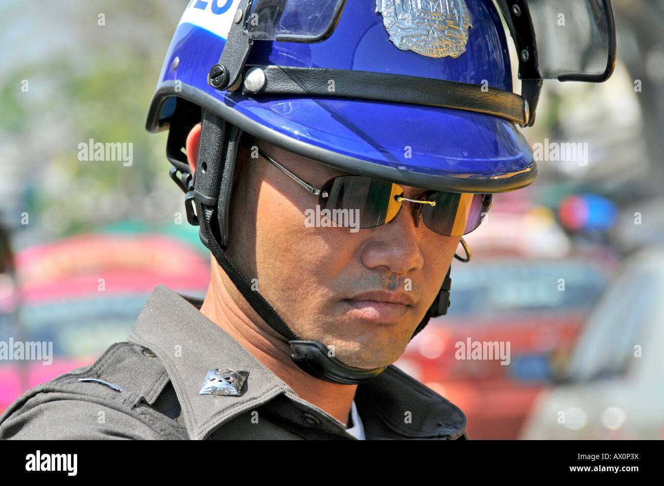 実物 タイ ポリス/Thai Police ヘルメットFREEミリタリー 本物