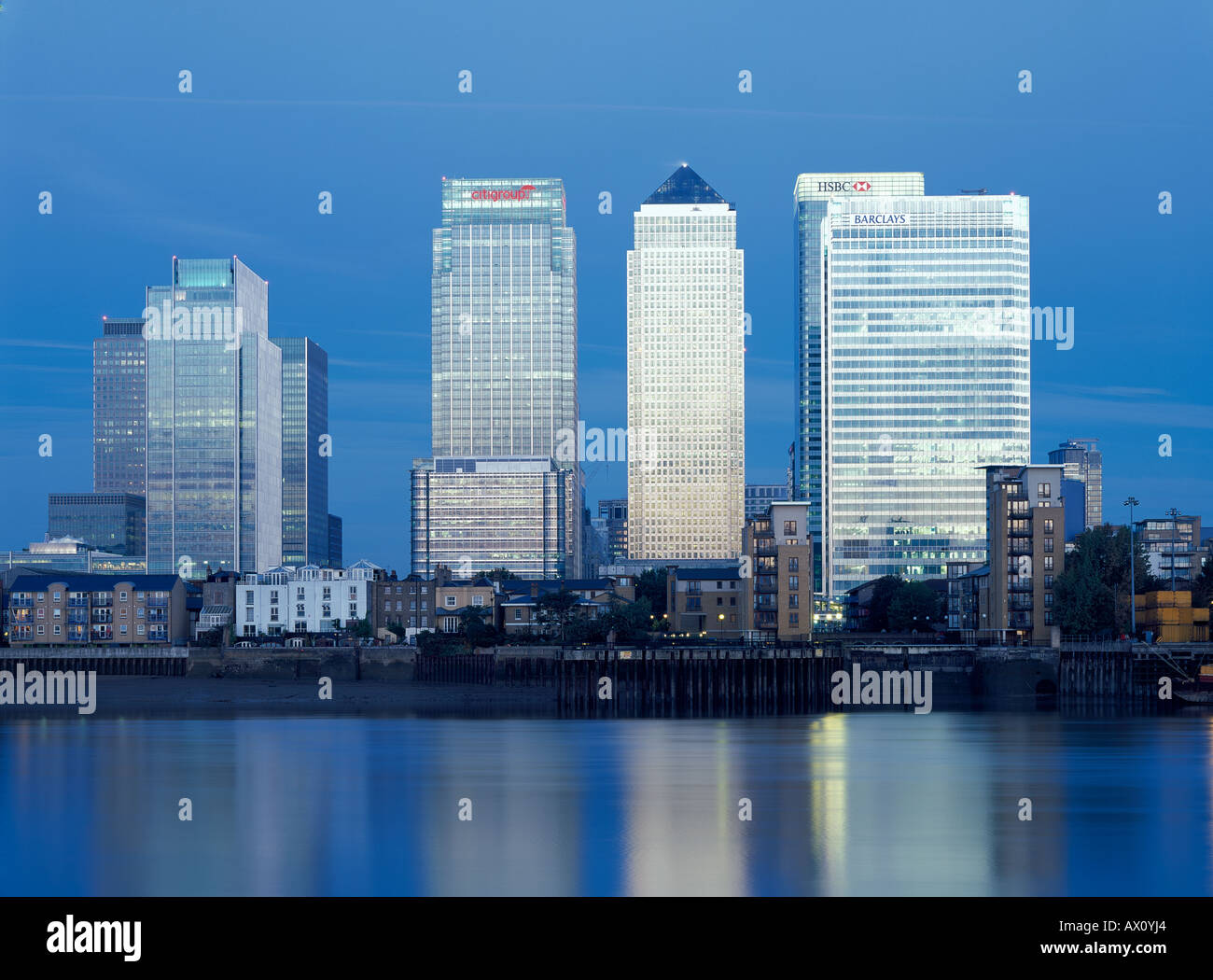 CANARY WHARF AT DAWN, LONDON, UK Stock Photo - Alamy