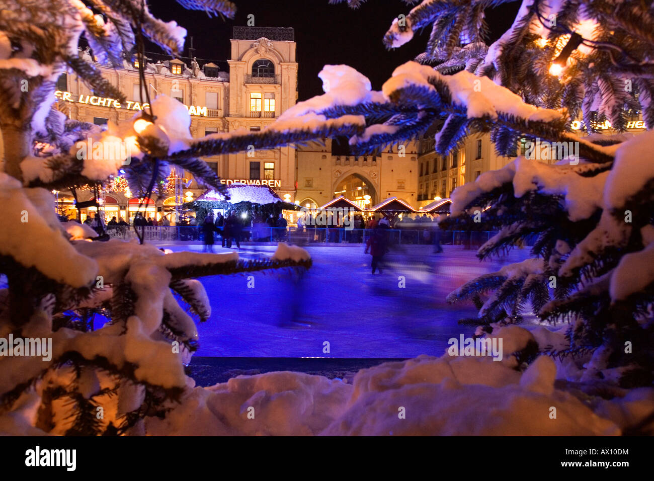 Karlsplatz munich ice skating hires stock photography and images Alamy