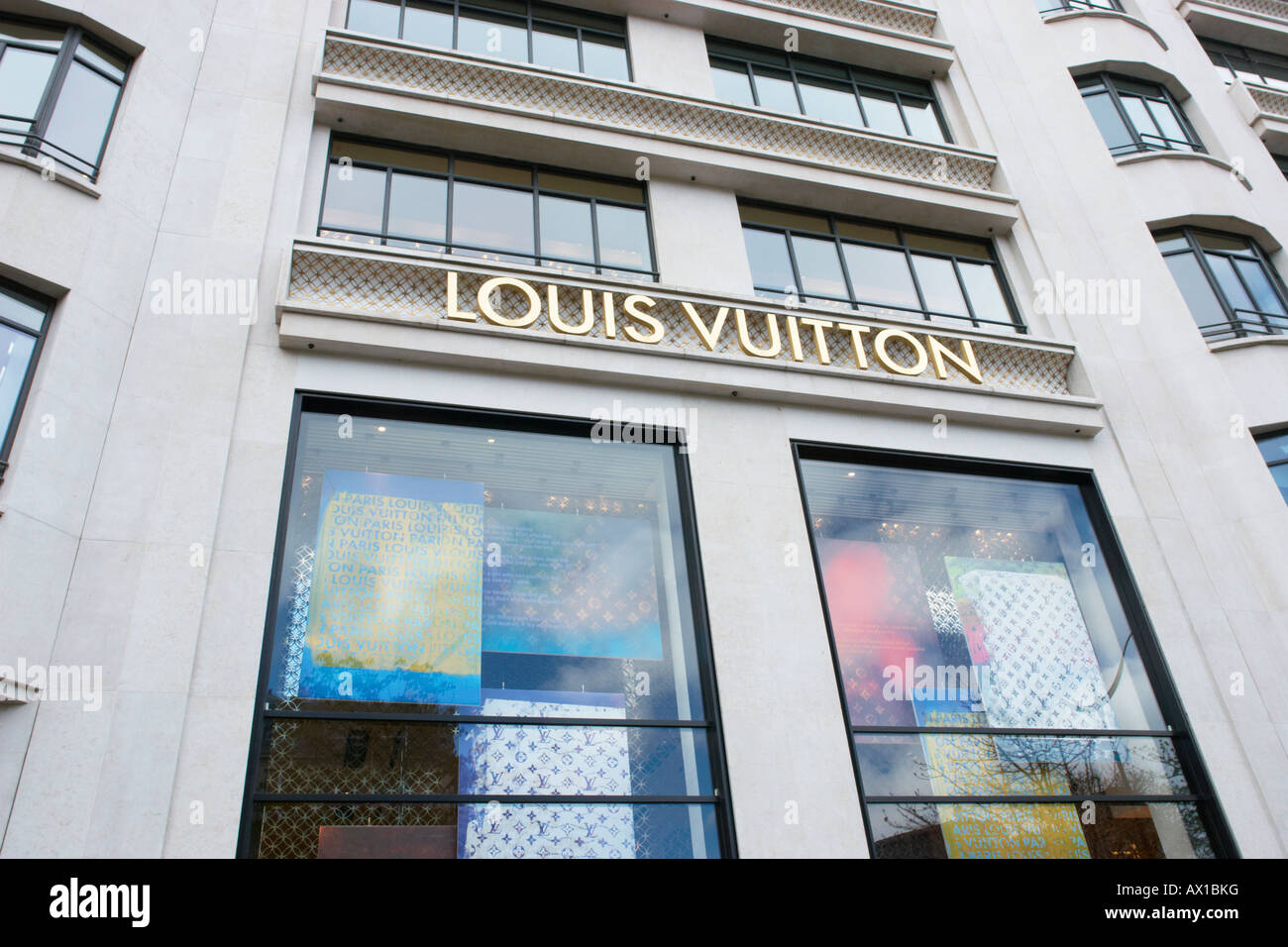 Statue in Front of the Louis Vuitton Store in Paris, France Editorial Photo  - Image of road, event: 272596531
