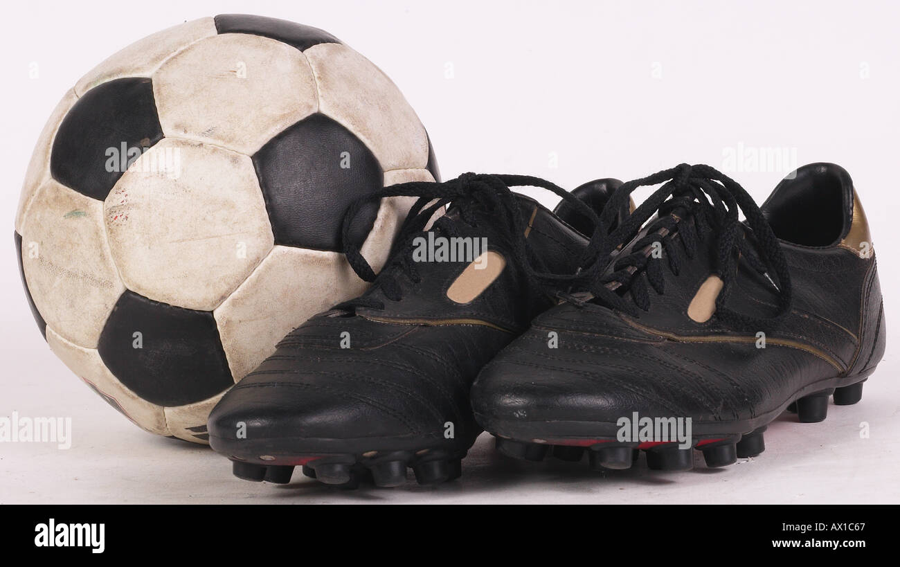indoor soccer cleats black