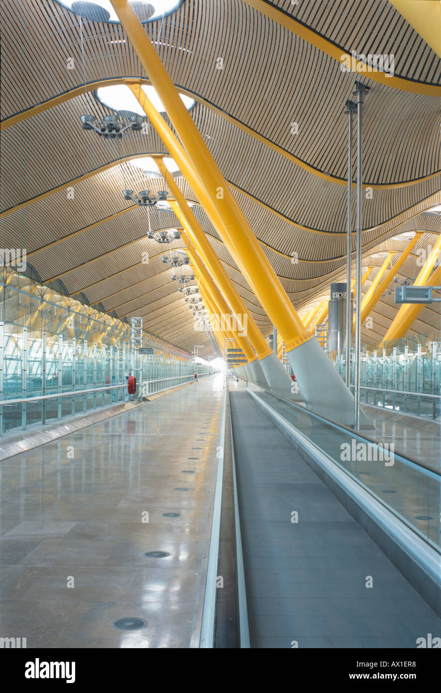 Madrid Barajas Airport Richard Rogers Stock Photos ...