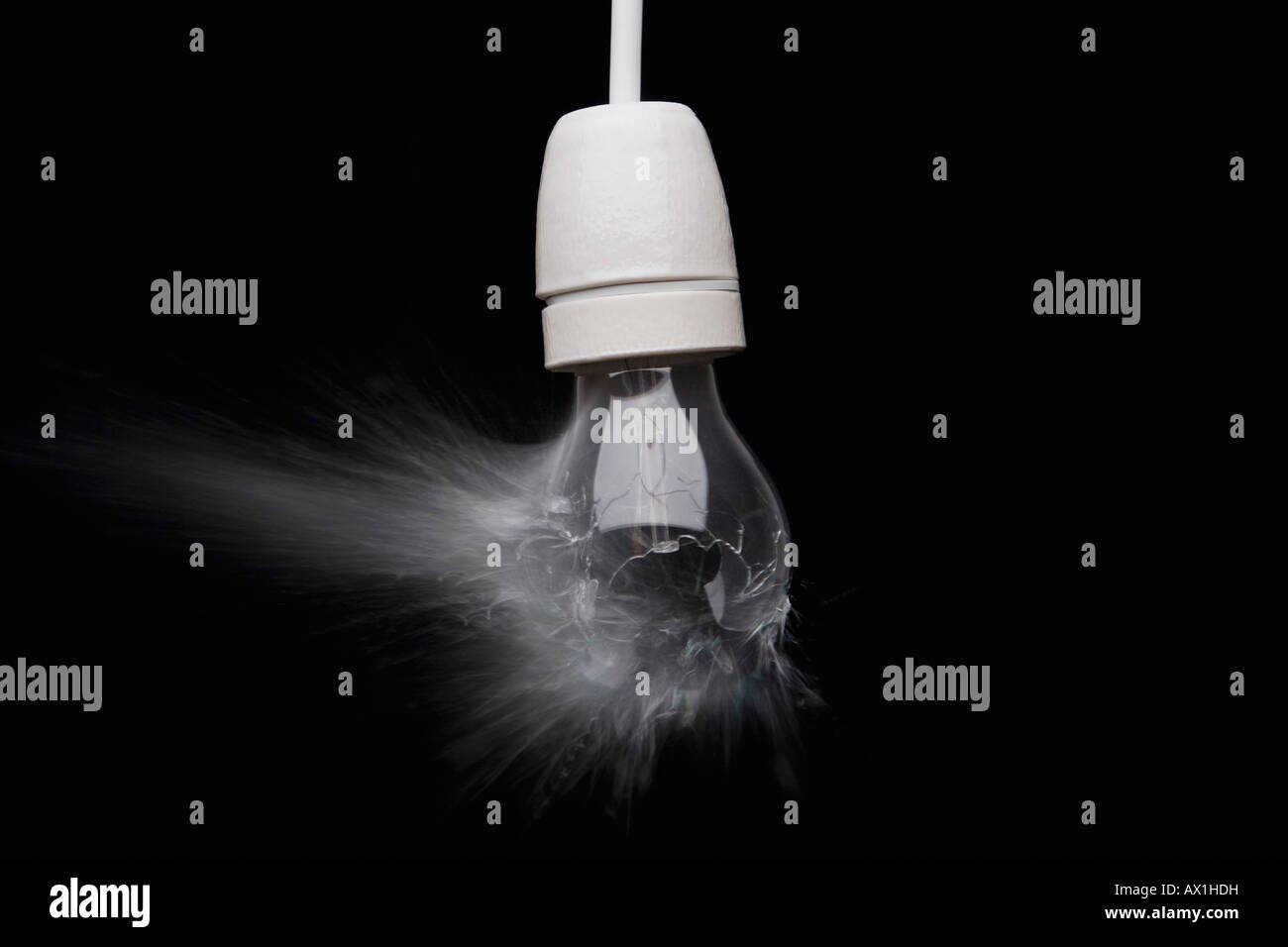 Exploding light bulb hires stock photography and images Alamy