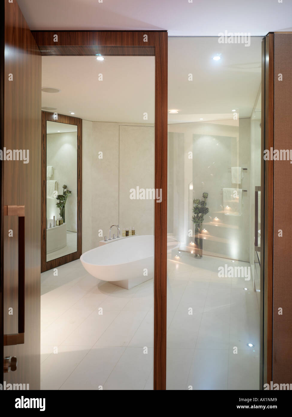 Flat white london hires stock photography and images Alamy