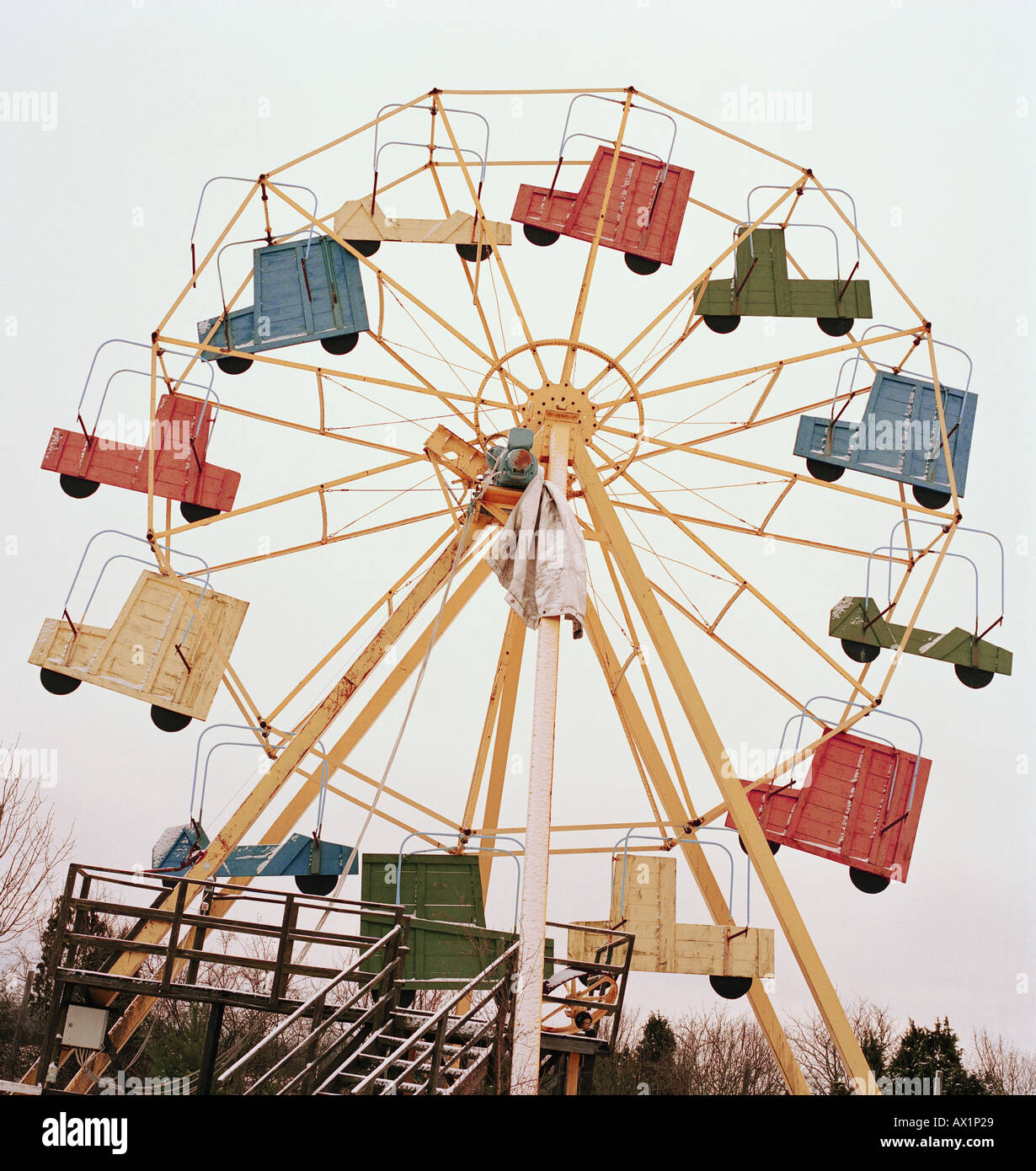 A retro ferris wheel Stock Photo - Alamy