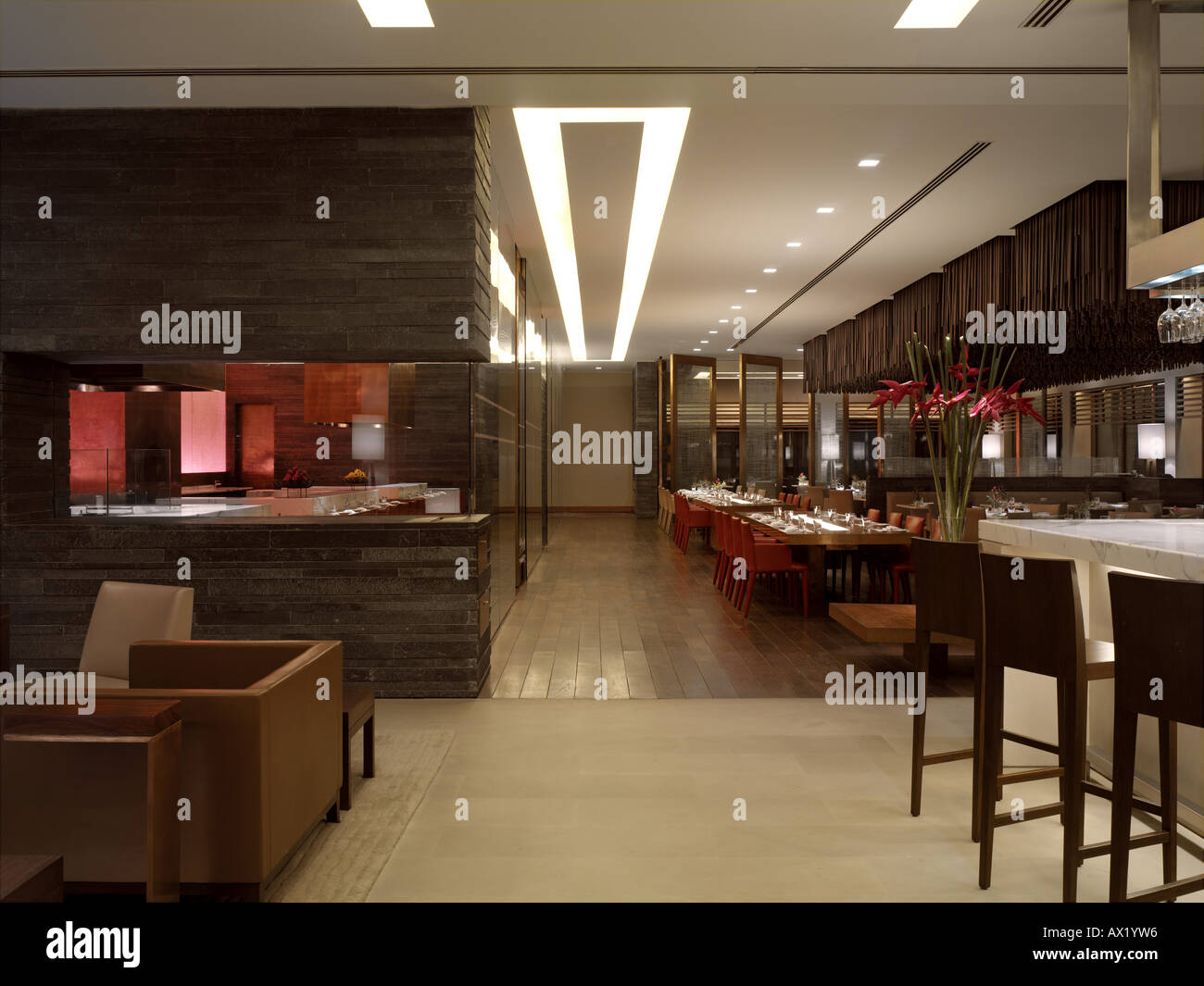 360 RESTAURANT AT OBEROI HOTEL, NEW DELHI, INDIA Stock Photo Alamy
