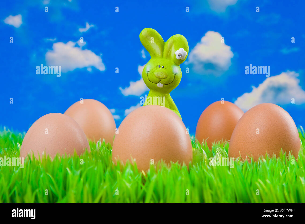 Plastic easter eggs bunny hires stock photography and images Alamy
