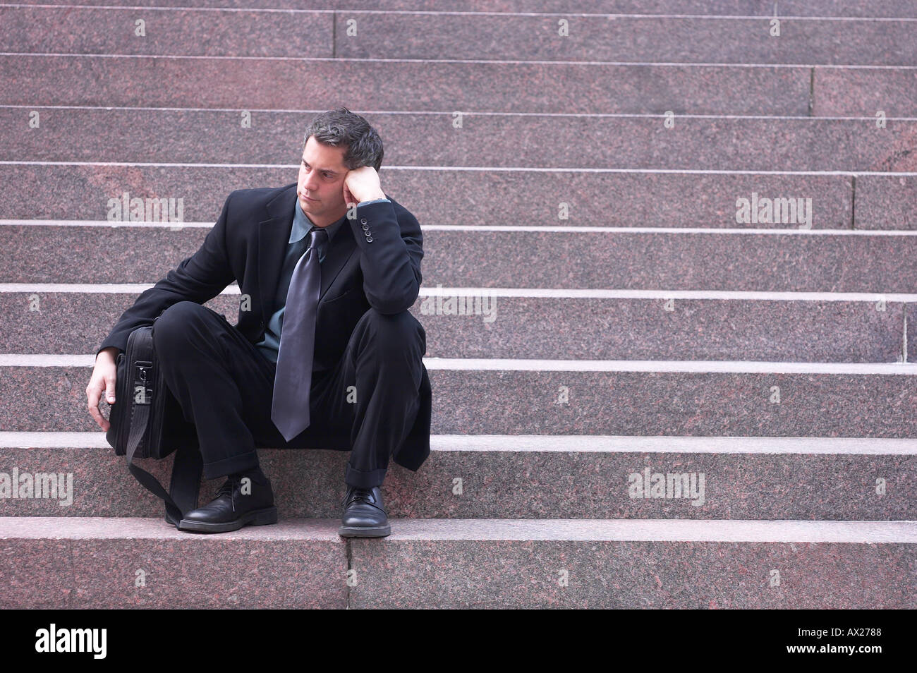 бернард шоу цитаты. бернард шоу люди думают что они думают. высказывания когда разочаровываешься в человеке. дурные поступки. высказывания в картинках.