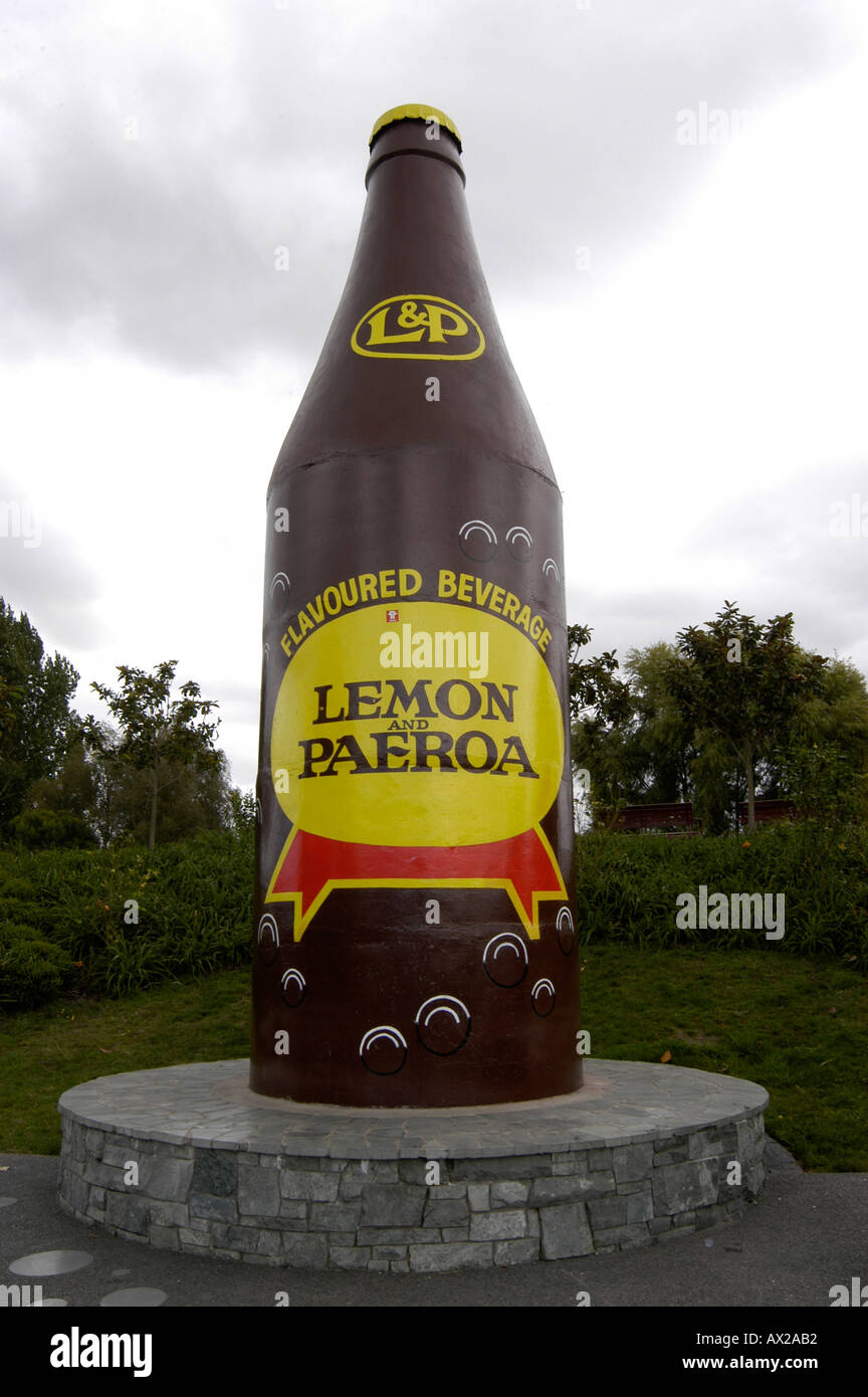 Lemon Paeroa statue Paeroa New Zealand Stock Photo - Alamy