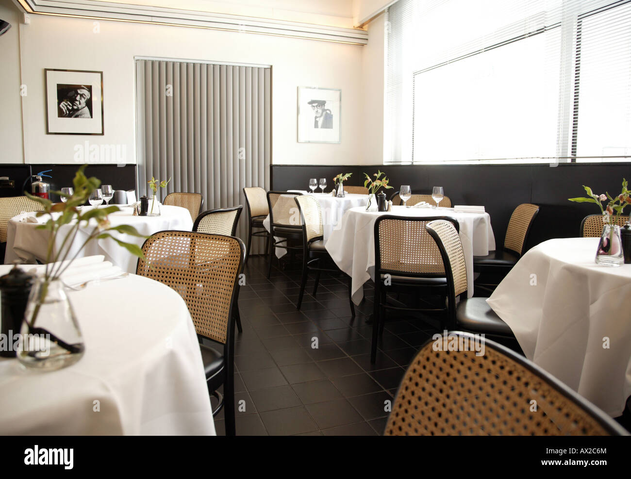 Interior of the Caprice restaurant, Central London Stock Photo Alamy