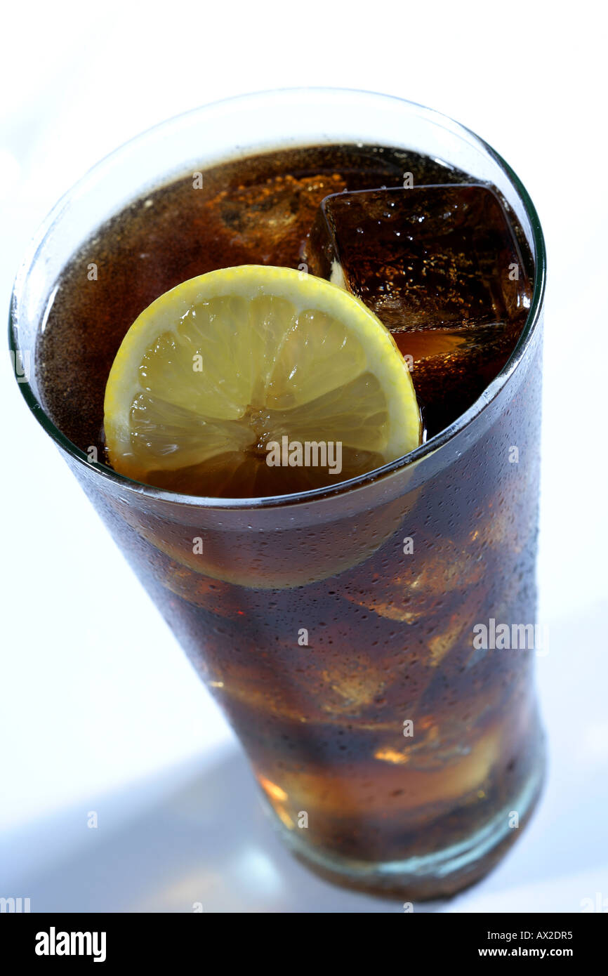 Tall glass of cola with ice cubes hi-res stock photography and images ...