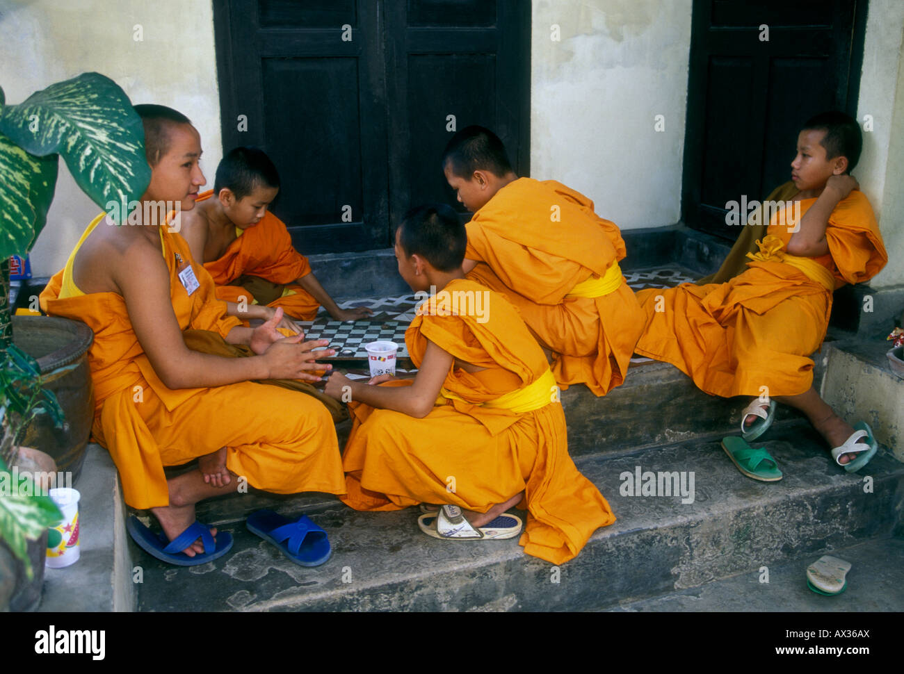 Thai boys, boys, children, novice monk, novice monks, wat, Wat Phra Singh, Chiang Mai, Chiang Mai Province, Thailand, Southeast Asia, Asia Stock Photo