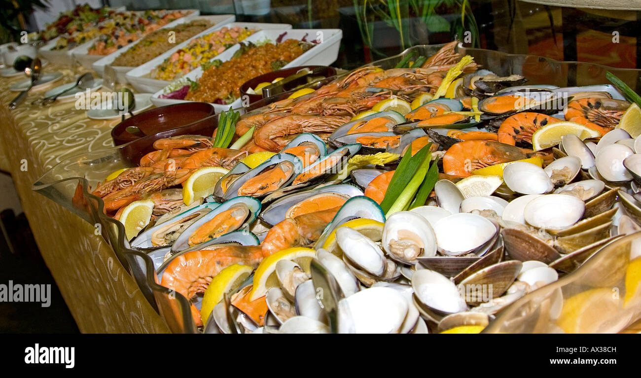 Seafood buffet oyster prawn hires stock photography and images Alamy