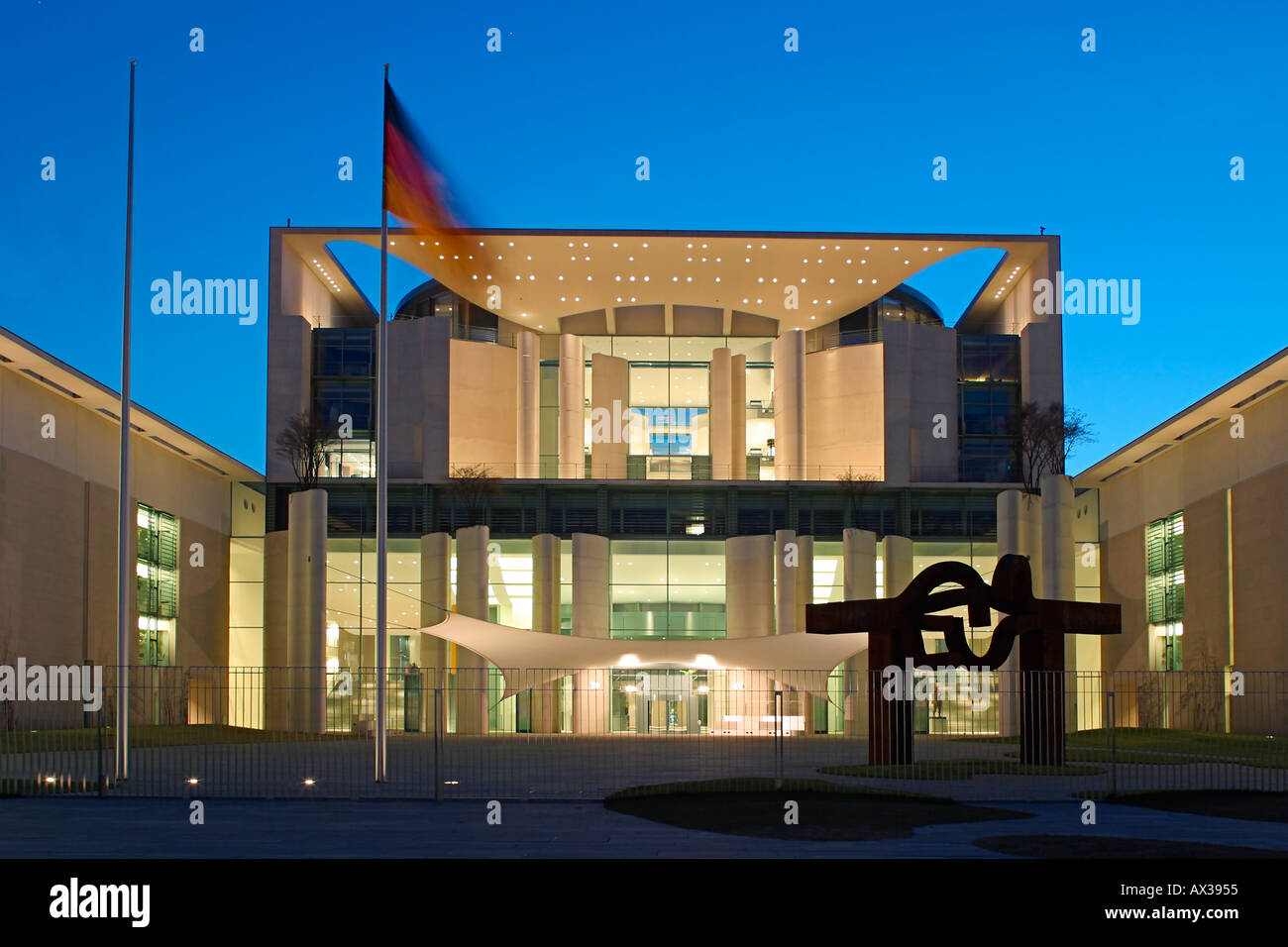 new federal chancellery architects axel schultes and charlotte frank1997 bis 2001outdoor shot at dawn entrance Stock Photo