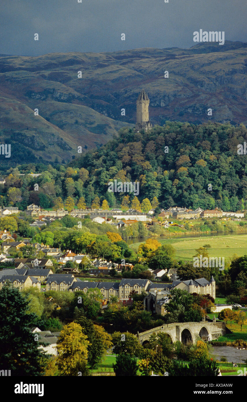 Stirling Old Bridge and Wallace Monument with Ochill Hills in background, Stirling Stock Photo