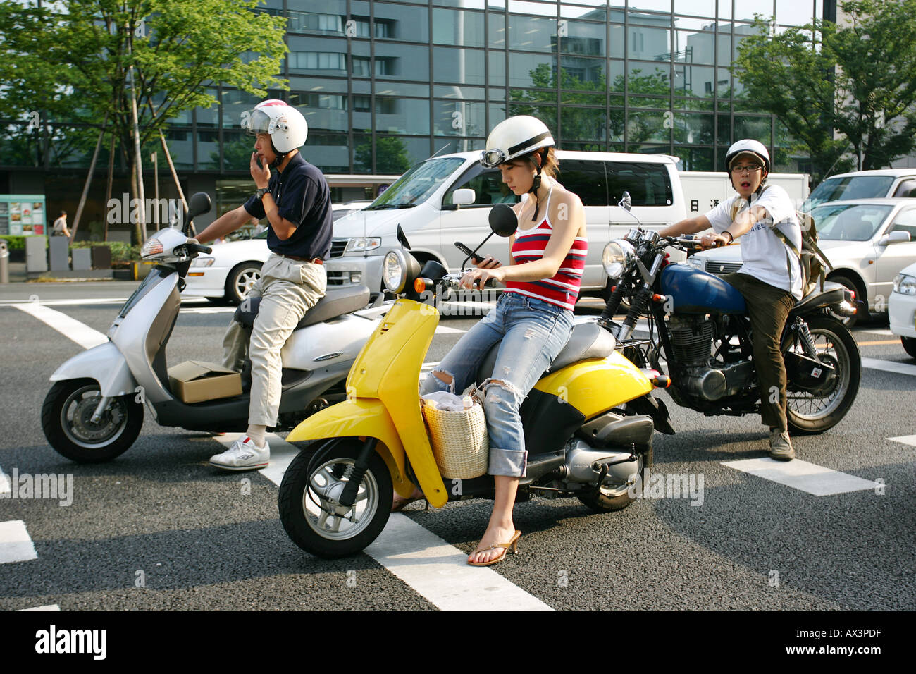 Påhængsmotor Måge Literacy Scooter in japan hi-res stock photography and images - Alamy