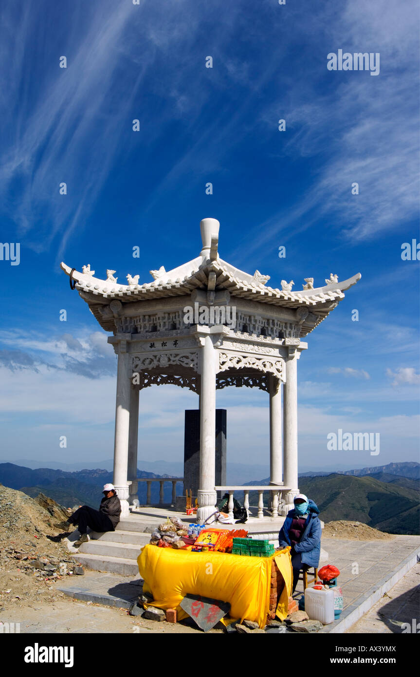 China, Shanxi Province, Wutaishan. A Pavilion at Wutaishan (five terrace mountain) one of China's four sacred buddhist mountains Stock Photo