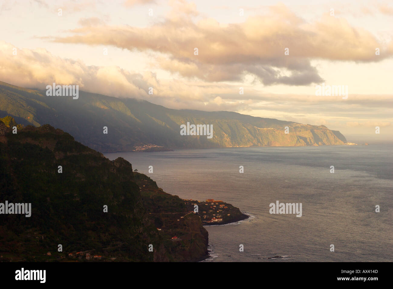 Madeira portugal cabanas coast hires stock photography and images Alamy