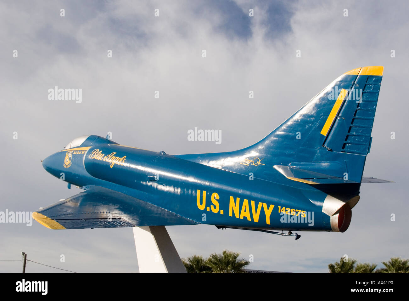 A4j skyhawk blue angels hi-res stock photography and images