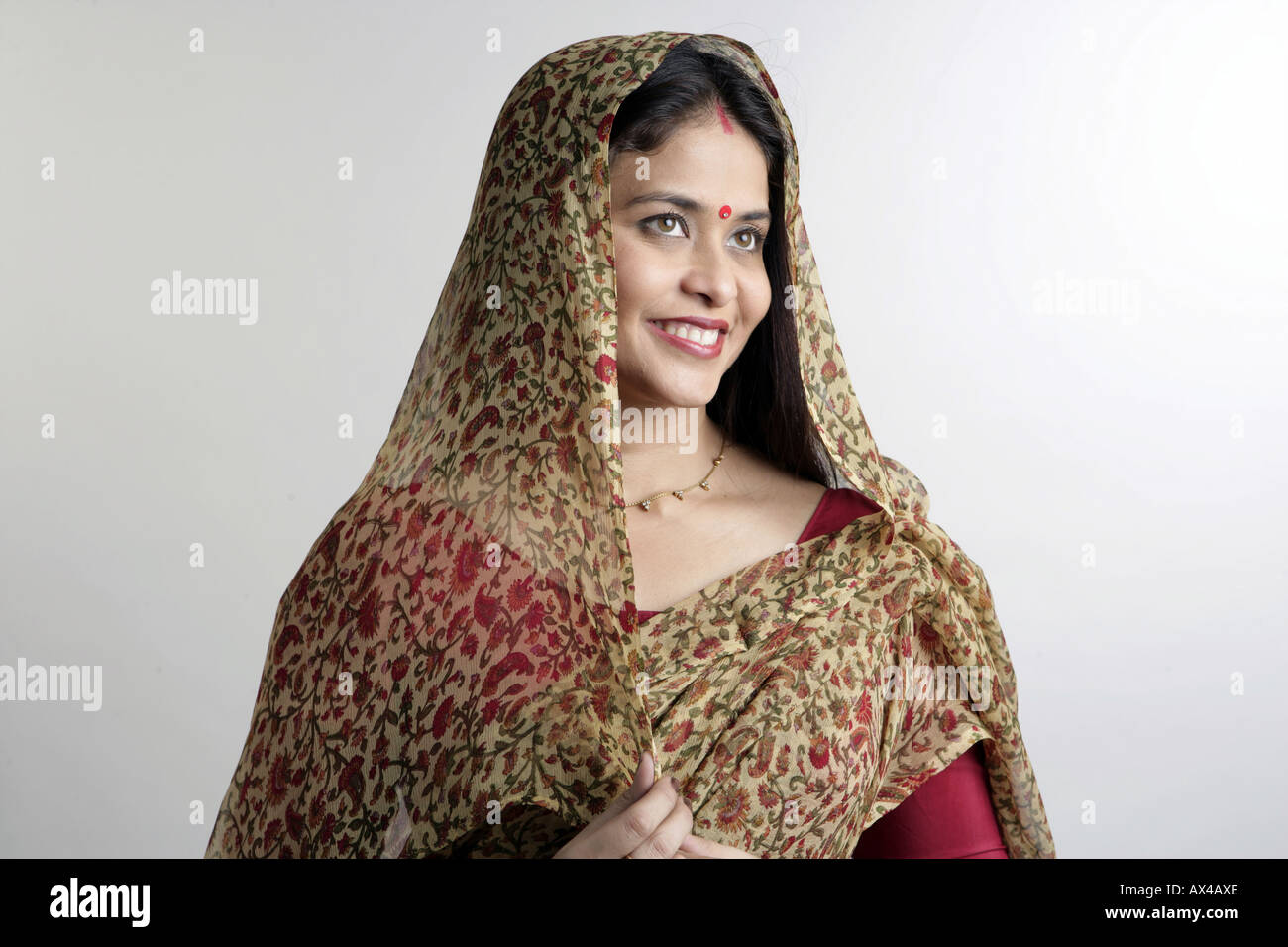 Indians portrait smiling woman hi-res stock photography and images - Alamy