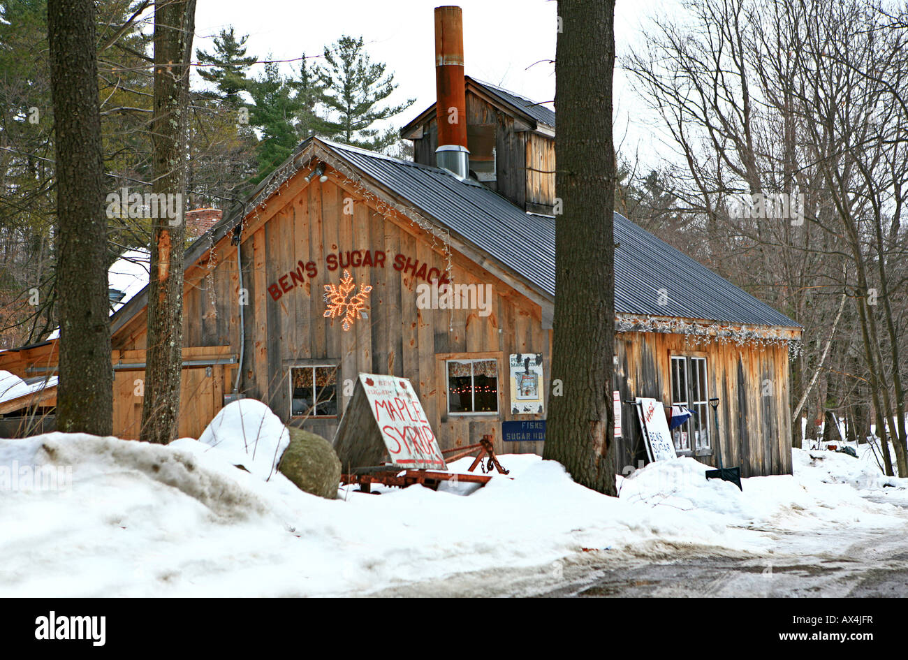 Maple sugar shack in New Hampshire in Winter Stock Photo Alamy