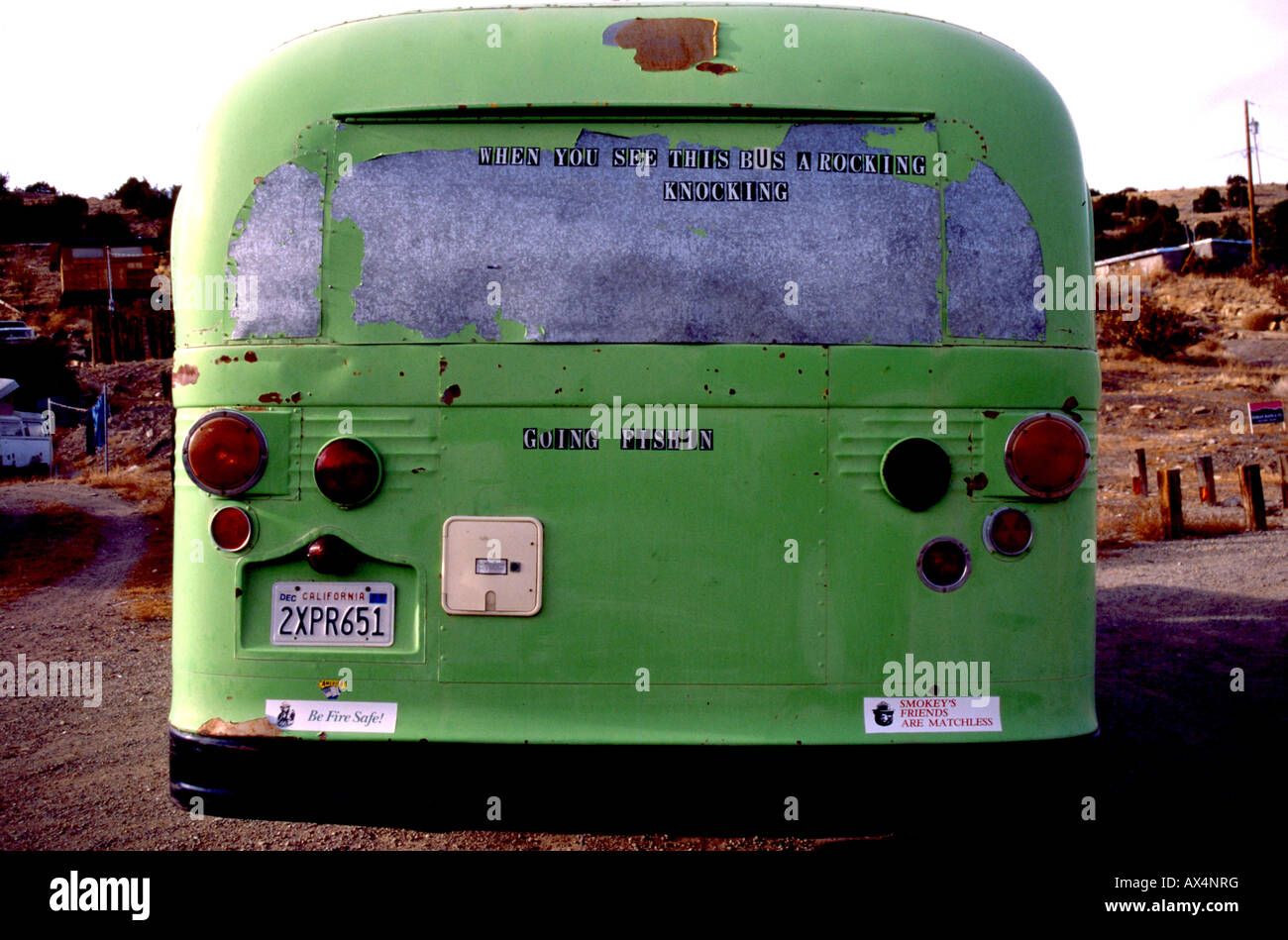 Rear view of Californian hippy bus USA Stock Photo - Alamy