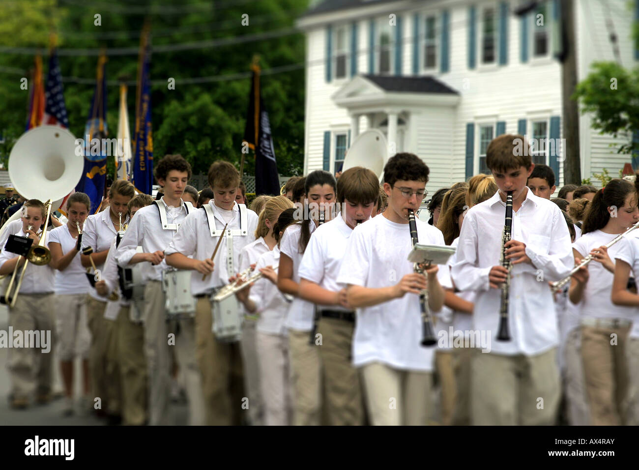 Kids marching in parade hires stock photography and images Alamy