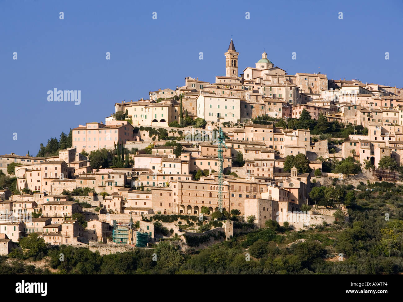 The hilltop town of Trevi Umbria Italy Stock Photo: 9559651 - Alamy